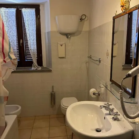 Camera Tulipano in Agriturismo Alloggio per agriturismo Bevagna