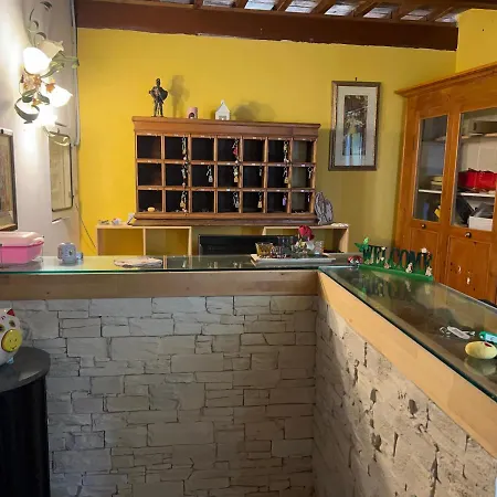 Camera Tulipano in Agriturismo Bevagna